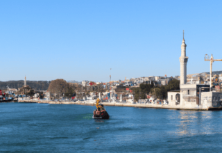 rüyada düğünde halay çekenleri görmek