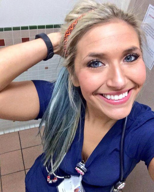 When the Past Walks Into the ER: A Nurse’s Unexpected Reunion With Her High School Tormentor