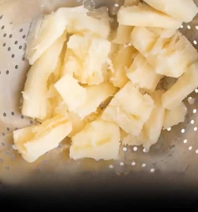 The ‘World’s Most Dangerous Food’ Claims Over 200 Lives Annually, Yet Nearly 500 Million People Continue to Eat It