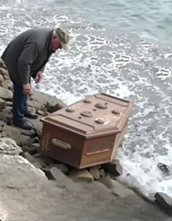 The Fisherman’s Extraordinary Discovery: A Journey Into History and Mystery